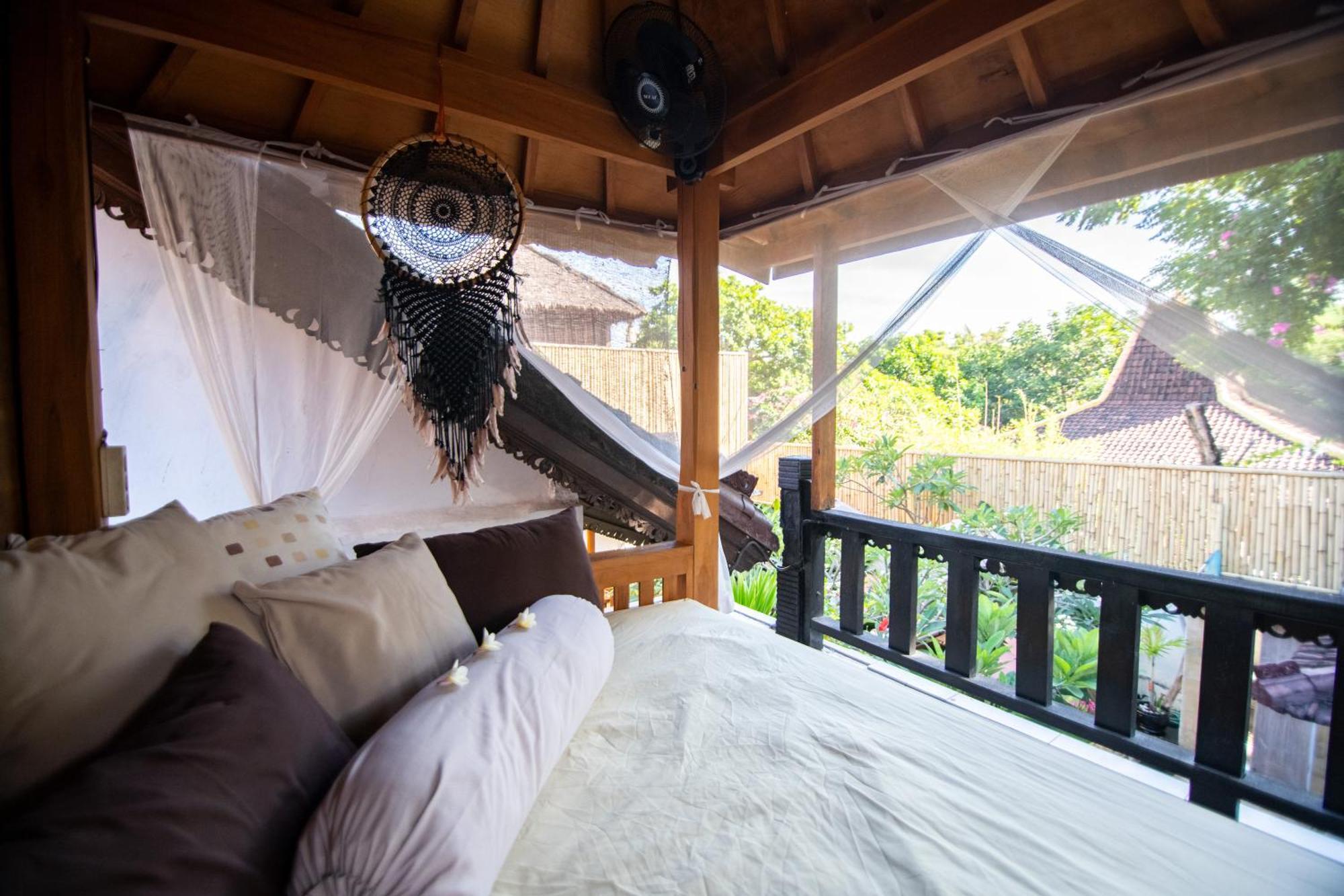 Rumah Singa - Holistic Healing Retreat Νησιά Γκίλι Εξωτερικό φωτογραφία